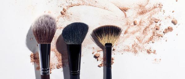 4 tips de como lavar las brochas de maquillaje