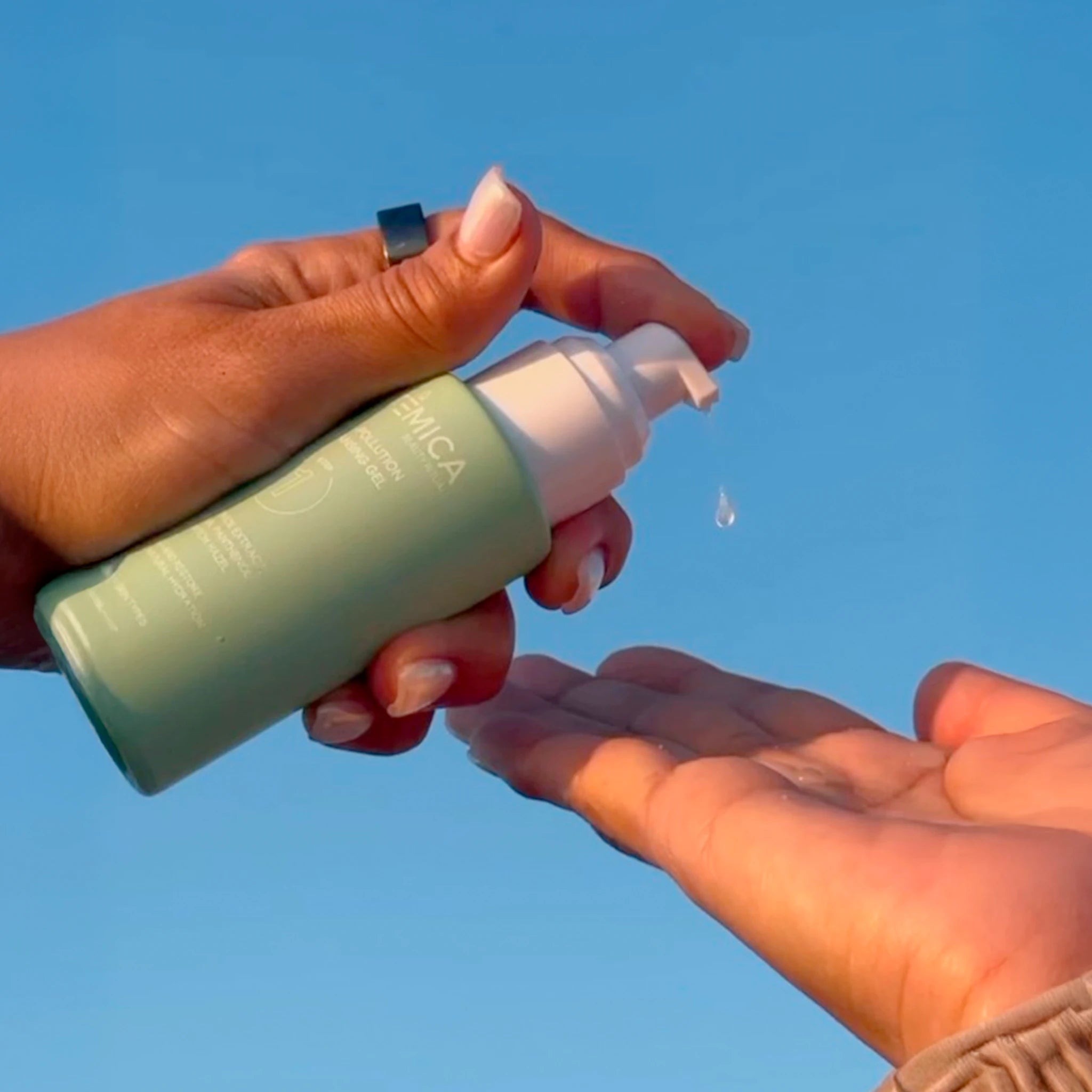 Cleansing Gel 1 Unit - Totemica | Wholesale Makeup