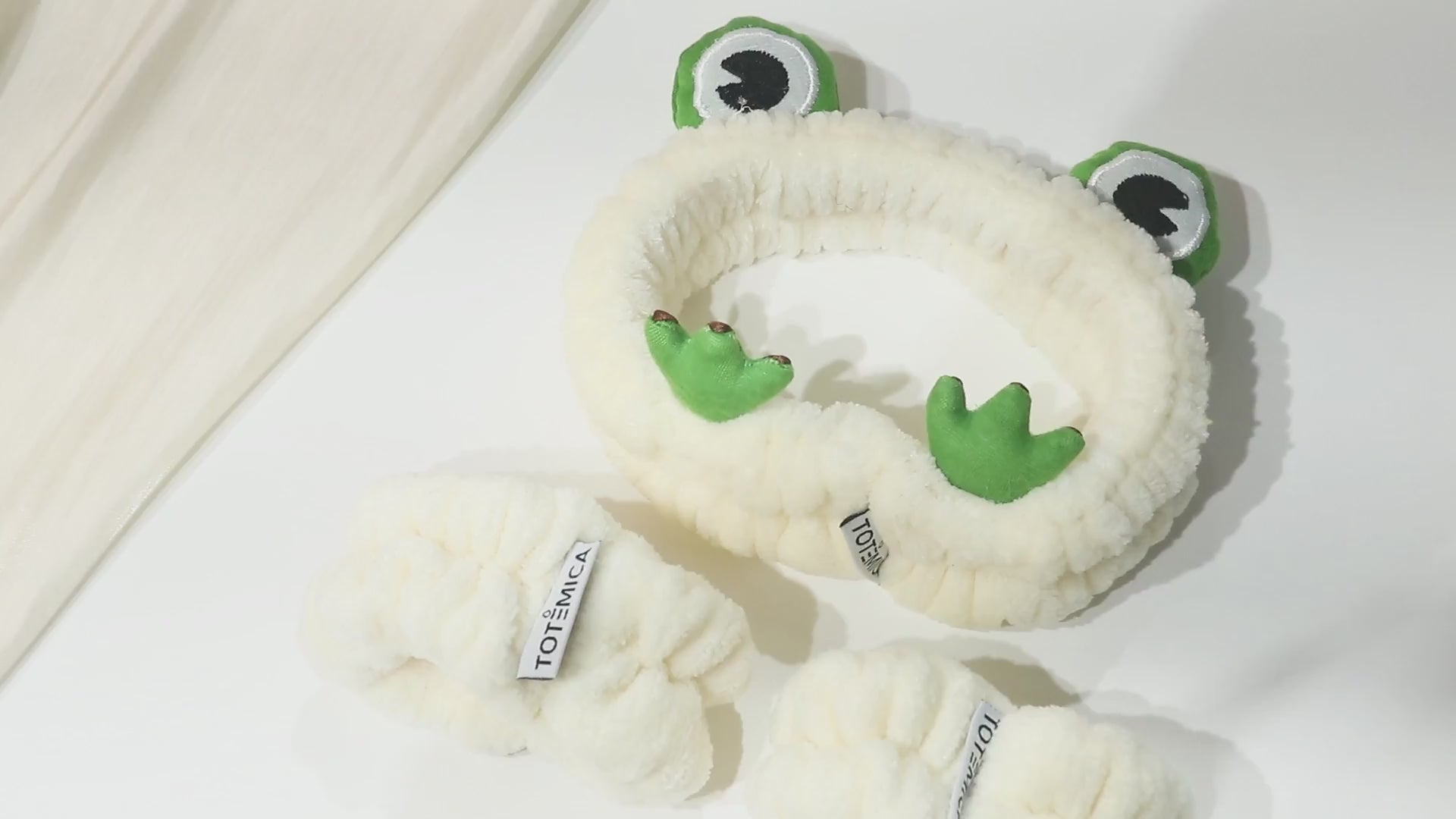 Spa Headband & Wristband Peekaboo Totemica | Wholesale Makeup