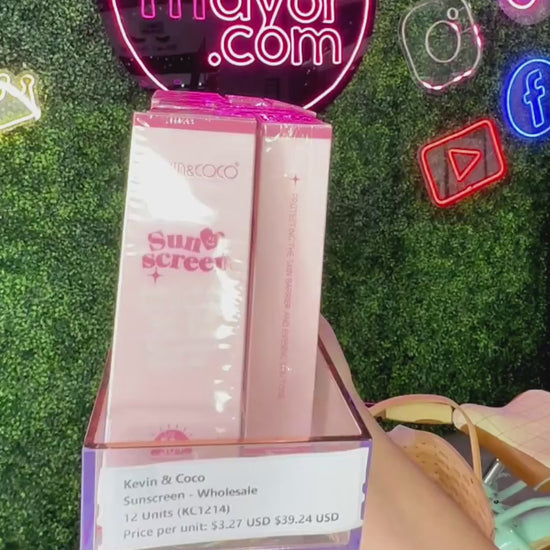 Time Love - Lip Gloss & Lip Oil Kevin & Coco | Wholesale Makeup