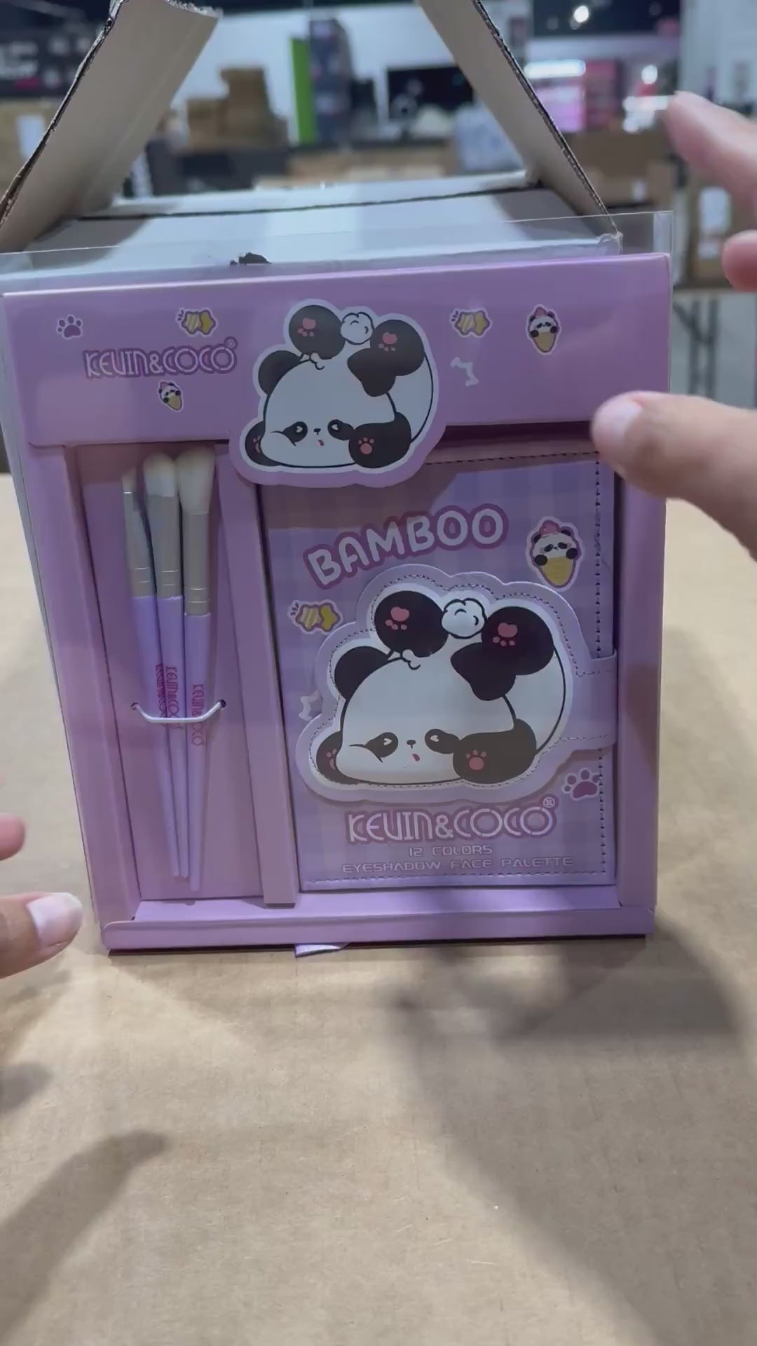 Bamboo Eyeshadow Palette With Brushes Kevin & Coco | Wholesale Makeup