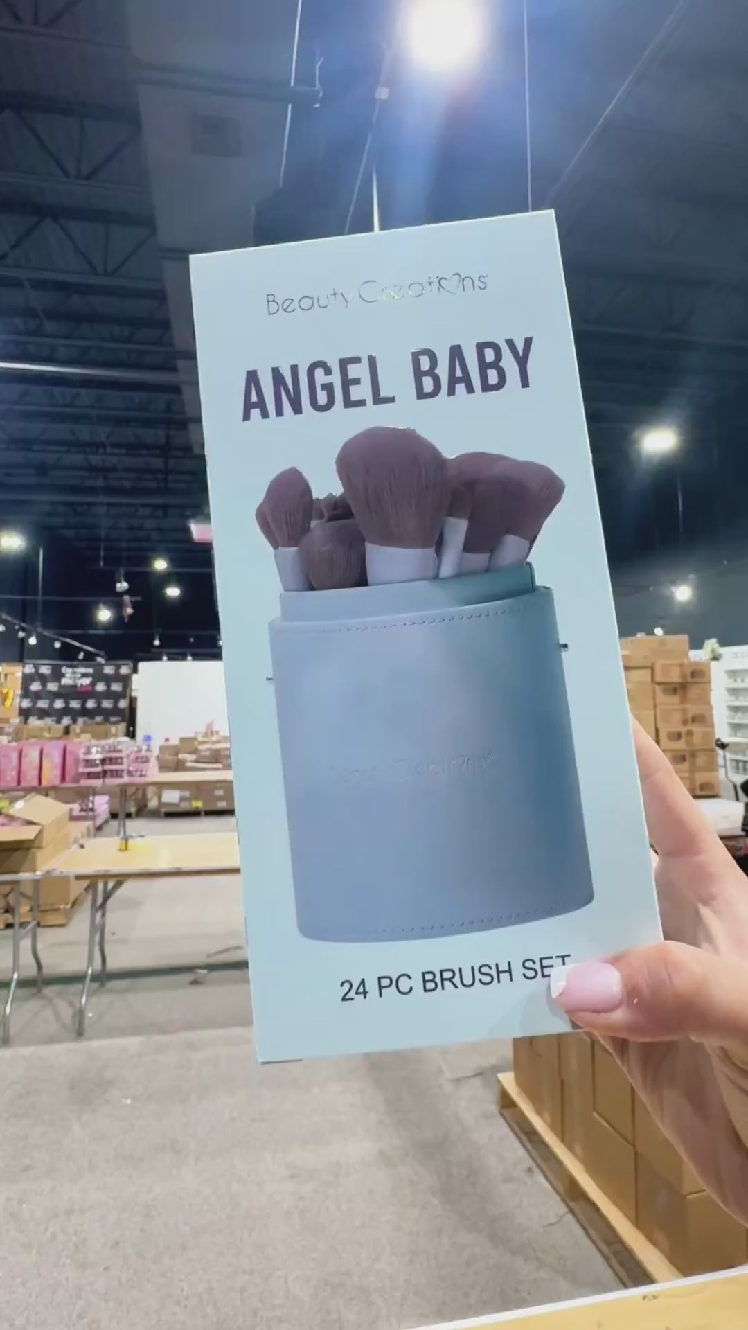 Angel Baby 24 Pc Brush - Beauty Creations | Wholesale Makeup