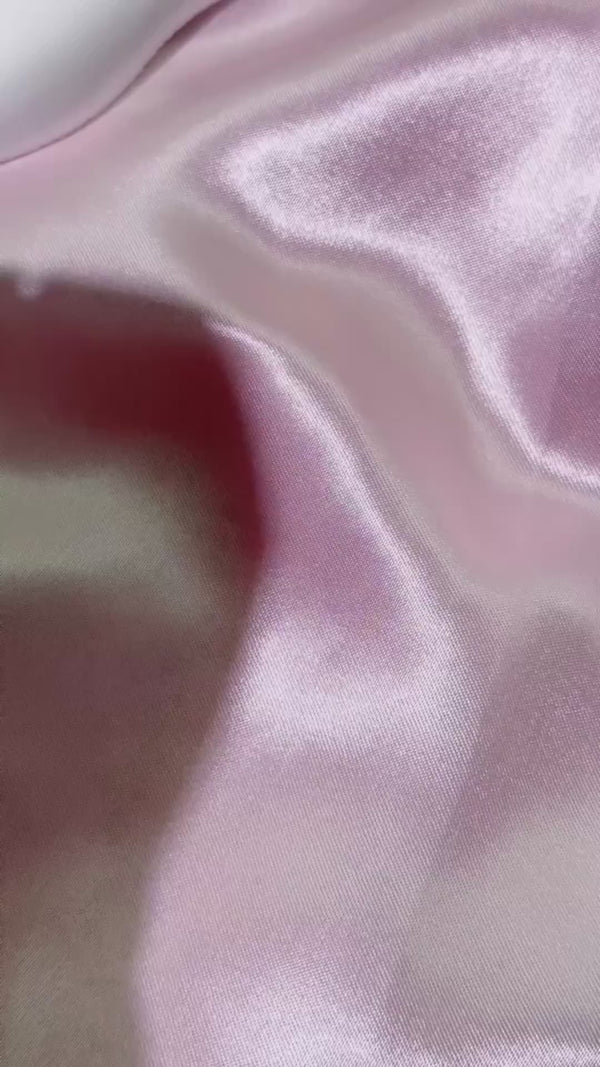 Pearly-Lustre Lip Gloss 1-3 - Kevin & Coco | Wholesale Makeup