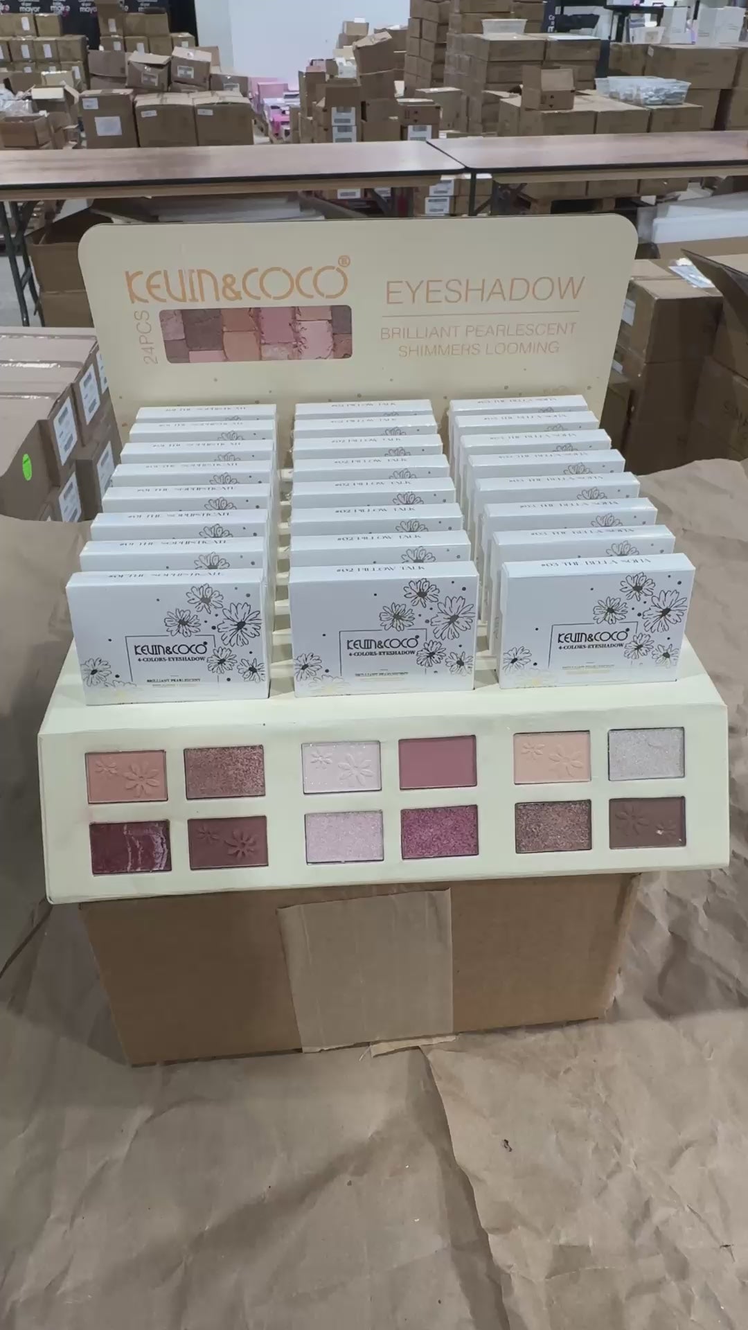 4 Colors Eyeshadow - Kevin & Coco | Wholesale Makeup