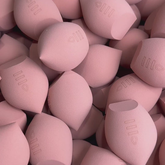 Blender Makeup Sponge - Totemica | Wholesale Makeup