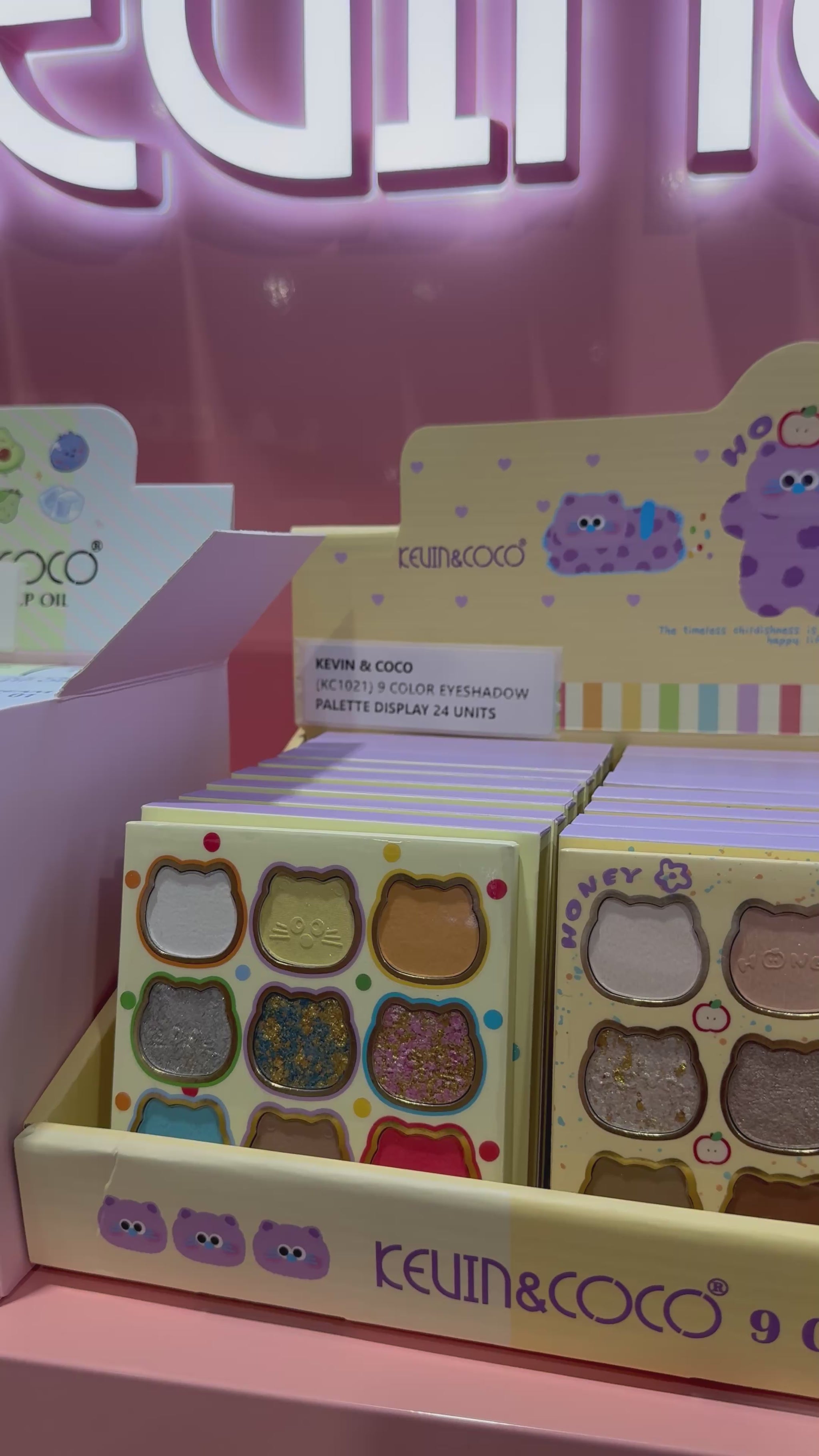 9 Color Eyeshadow Palette - Kevin & Coco | Wholesale Makeup