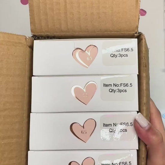 Flawless Stay Foundation FS6.5 - Beauty Creations | Wholesale Makeup
