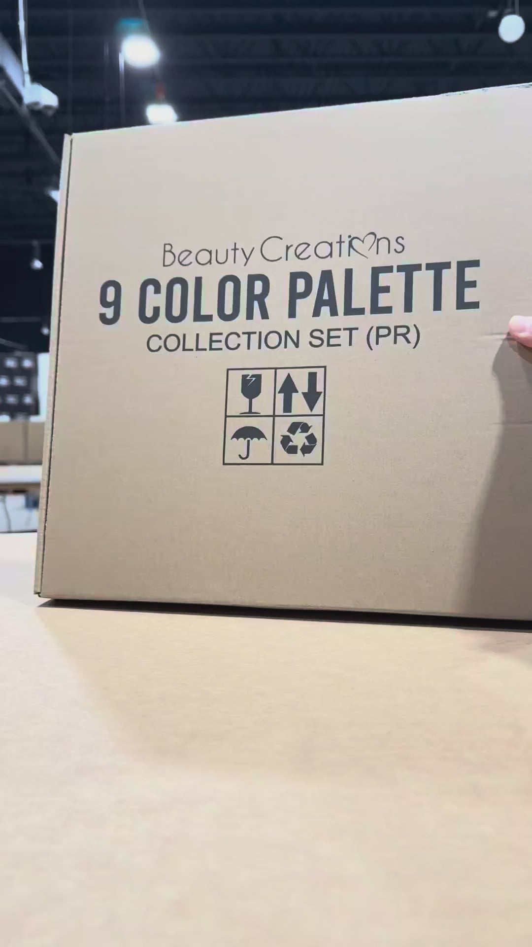 9 Color Magnetic Shadow Palette Beauty Creations | Wholesale Makeup