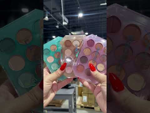 12 Color Eyeshadow Palette - L.A. Colors | Wholesale Makeup