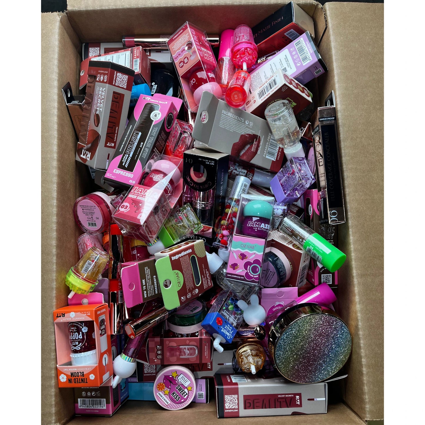 Mixed Box Romantic Beauty | Wholesale Makeup